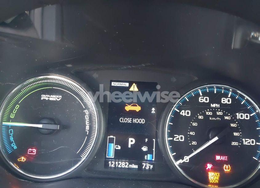 Photo 7 of 2020 Mitsubishi Outlander PHEV SEL S-AWC (VIN JA4J24A55LZ041914)