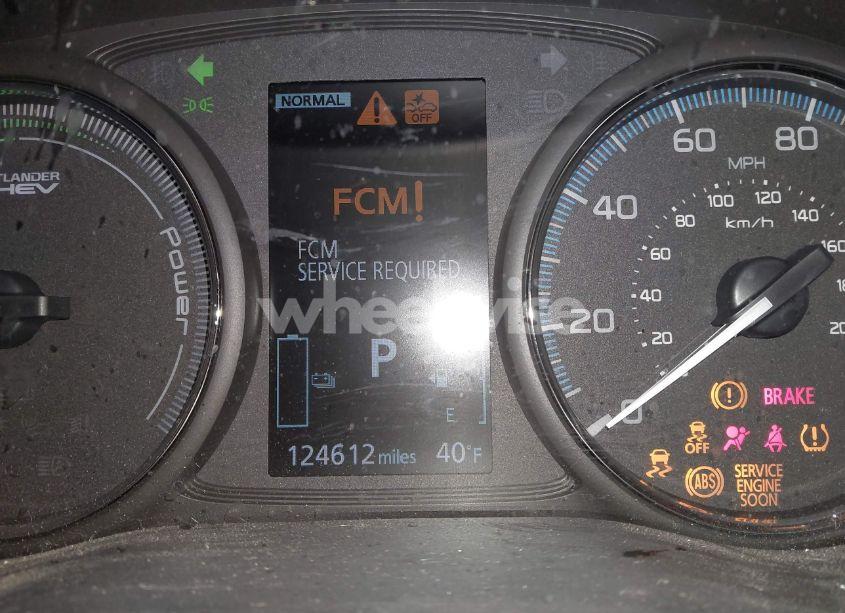 Photo 15 of 2018 Mitsubishi Outlander PHEV GT (VIN JA4J24A56JZ031552)