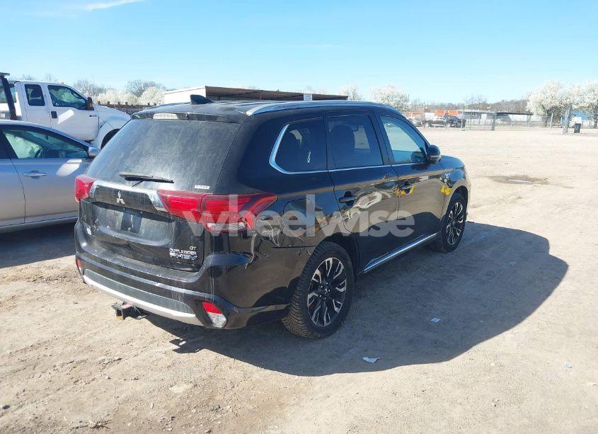 Photo 4 of 2018 Mitsubishi Outlander PHEV GT (VIN JA4J24A56JZ031678)