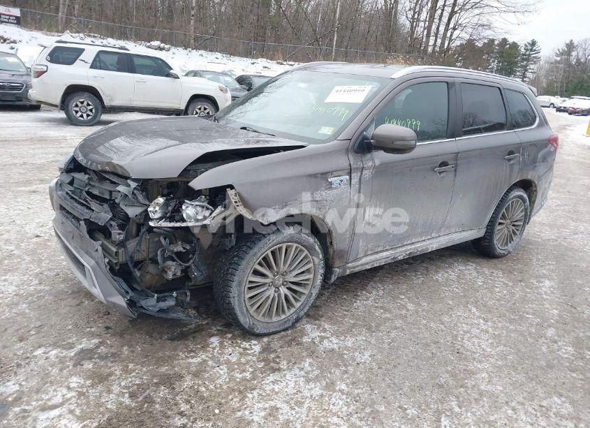 Photo 2 of 2019 Mitsubishi Outlander PHEV SEL (VIN JA4J24A57KZ046577)