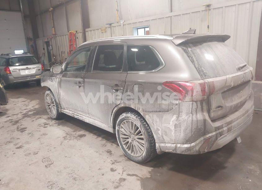 Photo 3 of 2019 Mitsubishi Outlander PHEV SEL (VIN JA4J24A57KZ046577)