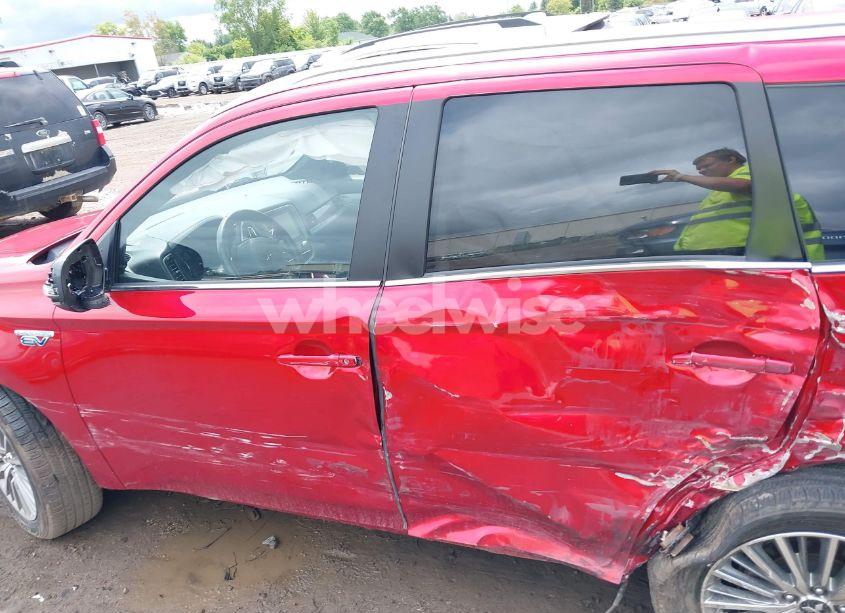 Photo 14 of 2020 Mitsubishi Outlander PHEV SEL S-AWC (VIN JA4J24A57LZ027738)