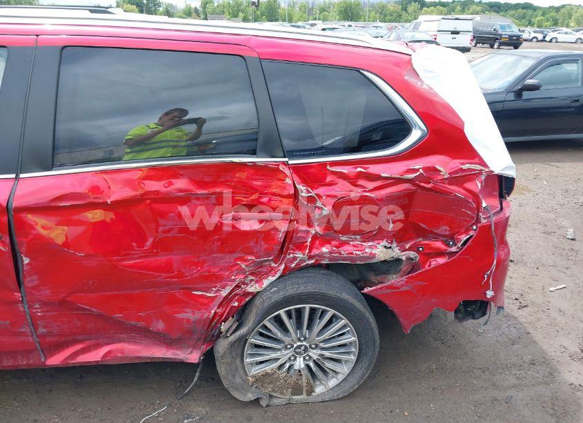 Photo 6 of 2020 Mitsubishi Outlander PHEV SEL S-AWC (VIN JA4J24A57LZ027738)