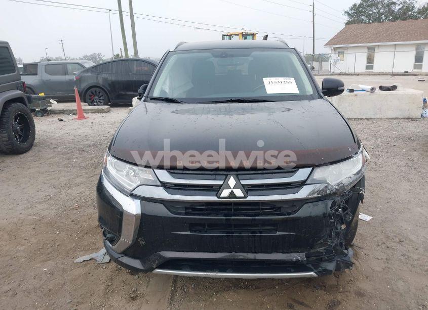 Photo 12 of 2018 Mitsubishi Outlander PHEV SEL (VIN JA4J24A59JZ032131)