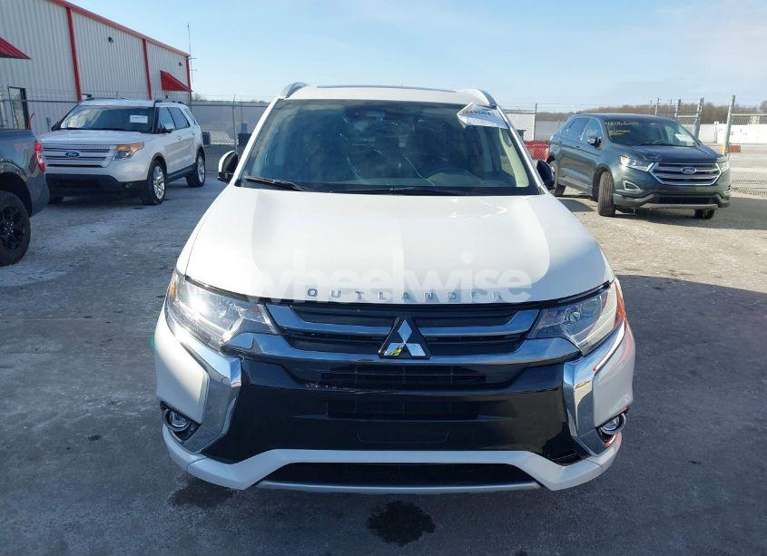 Photo 12 of 2018 Mitsubishi Outlander PHEV GT (VIN JA4J24A5XJZ057412)