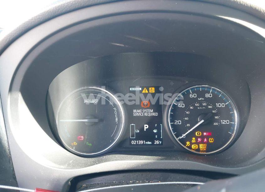 Photo 7 of 2018 Mitsubishi Outlander PHEV GT (VIN JA4J24A5XJZ057412)