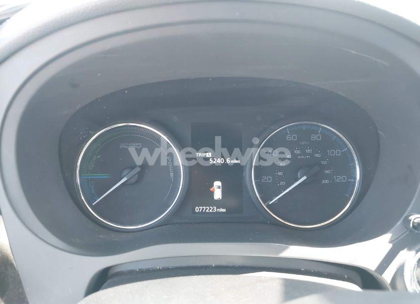 Photo 7 of 2018 Mitsubishi Outlander PHEV GT (VIN JA4J24A5XJZ065607)