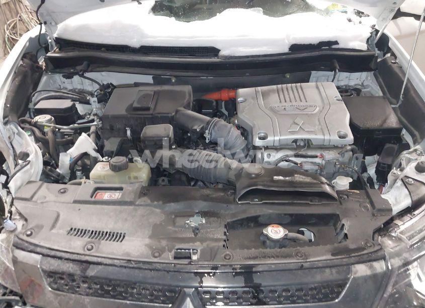 Photo 10 of 2022 Mitsubishi Outlander PHEV GT S-AWC/LE S-AWC/SEL S-AWC (VIN JA4J2VA72NZ026362)