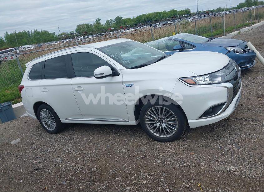 Photo 13 of 2022 Mitsubishi Outlander PHEV GT S-AWC/LE S-AWC/SEL S-AWC (VIN JA4J2VA72NZ026636)