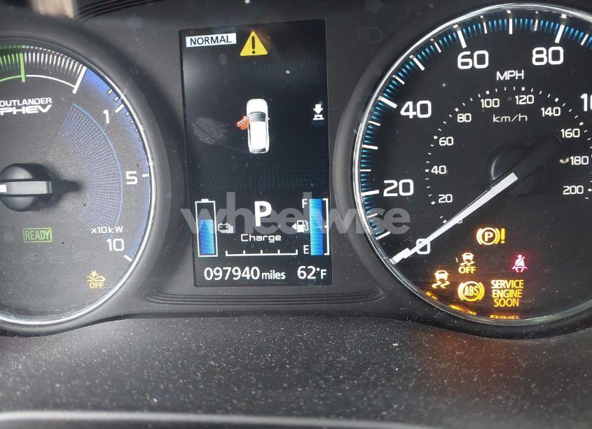 Photo 15 of 2022 Mitsubishi Outlander PHEV GT S-AWC/LE S-AWC/SEL S-AWC (VIN JA4J2VA72NZ026636)