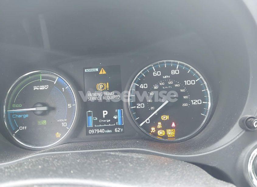 Photo 7 of 2022 Mitsubishi Outlander PHEV GT S-AWC/LE S-AWC/SEL S-AWC (VIN JA4J2VA72NZ026636)