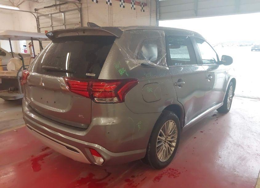 Photo 4 of 2022 Mitsubishi Outlander PHEV GT S-AWC/LE S-AWC/SEL S-AWC (VIN JA4J2VA7XNZ065541)