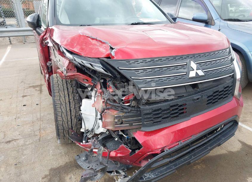 Photo 18 of 2022 Mitsubishi Outlander ES 2.5 2WD (VIN JA4J3TA80NZ020022)