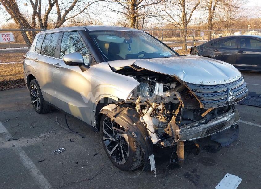 2022 Mitsubishi Outlander ES 2.5 2WD (VIN JA4J3TA83NZ072549) main photo