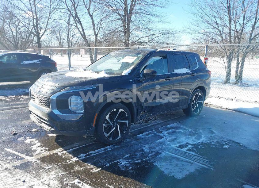 Photo 2 of 2022 Mitsubishi Outlander ES 2.5 2WD (VIN JA4J3TA85NZ066977)