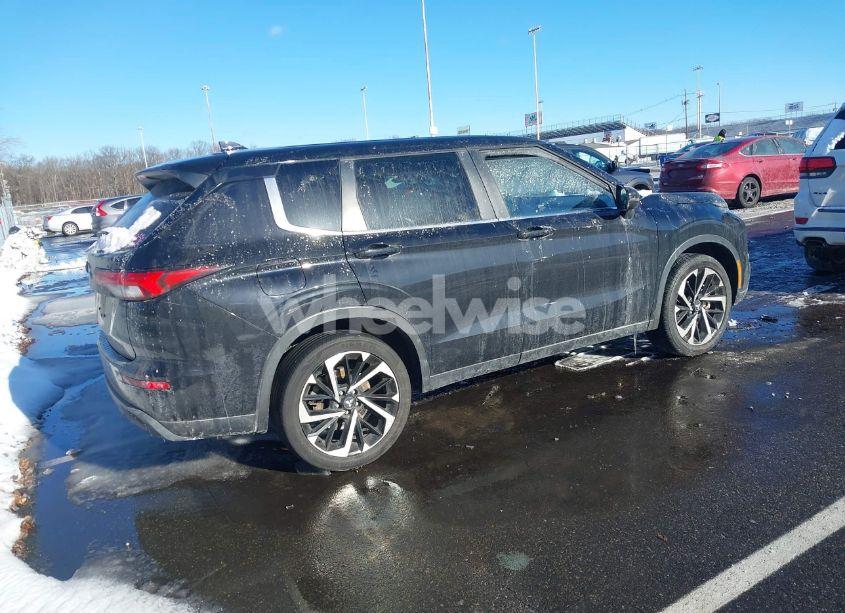 Photo 4 of 2022 Mitsubishi Outlander ES 2.5 2WD (VIN JA4J3TA85NZ066977)