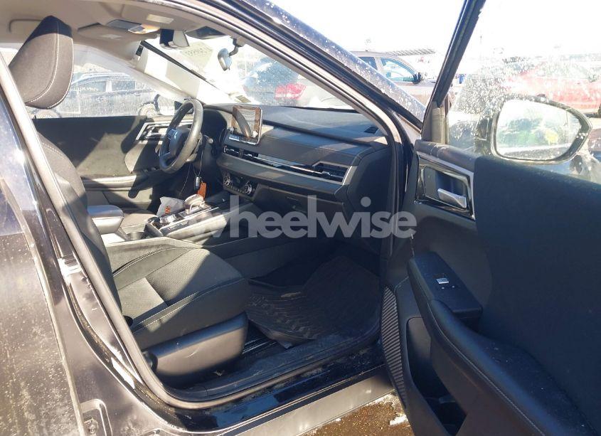 Photo 5 of 2022 Mitsubishi Outlander ES 2.5 2WD (VIN JA4J3TA85NZ066977)