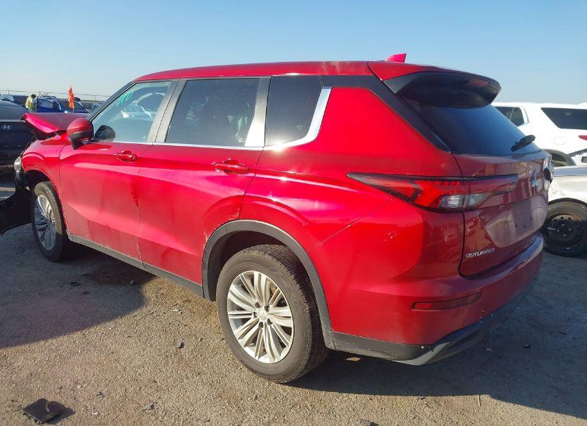 Photo 3 of 2022 Mitsubishi Outlander ES 2.5 2WD (VIN JA4J3TA85NZ082645)