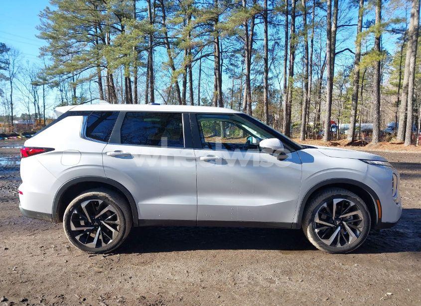 Photo 13 of 2022 Mitsubishi Outlander ES 2.5 2WD (VIN JA4J3TA86NZ049265)