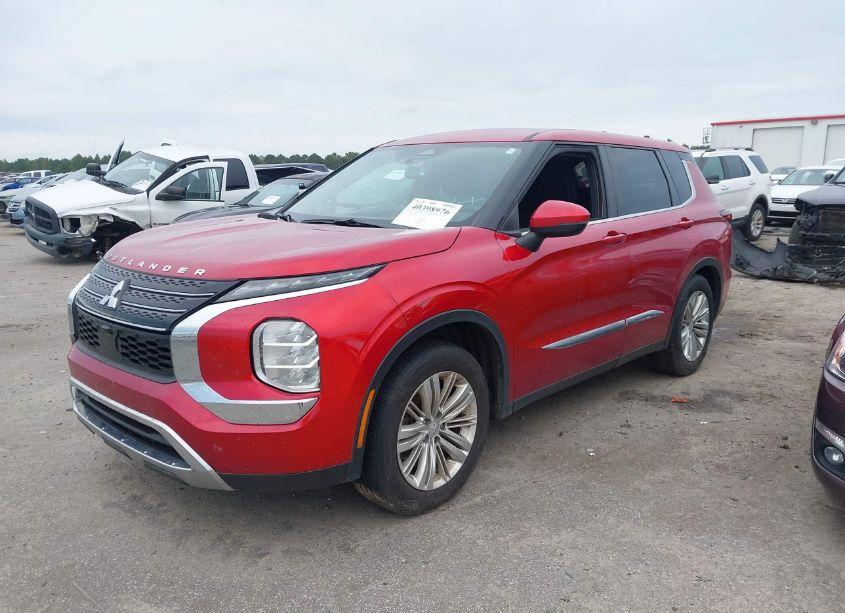 Photo 2 of 2023 Mitsubishi Outlander ES 2.5 2WD (VIN JA4J3TA88PZ010230)