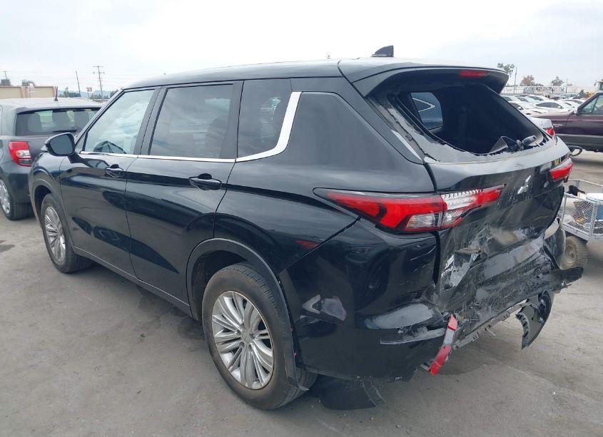 Photo 3 of 2023 Mitsubishi Outlander ES 2.5 2WD (VIN JA4J3TA88PZ027562)