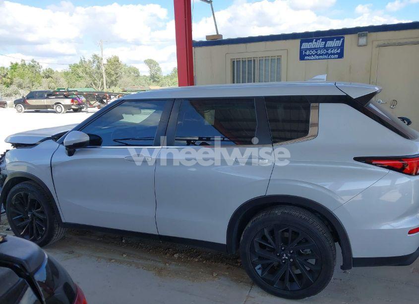 Photo 14 of 2022 Mitsubishi Outlander ES 2.5 2WD (VIN JA4J3TA8XNZ041606)