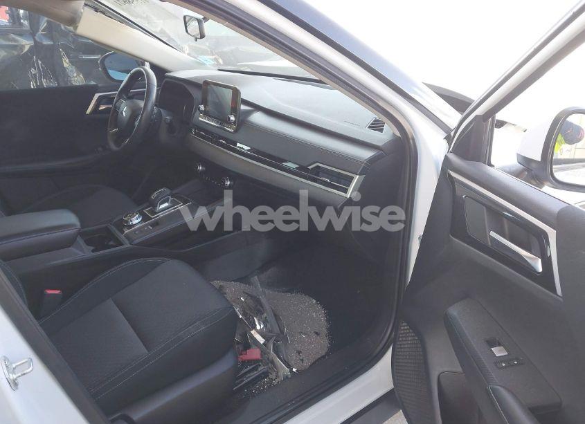 Photo 5 of 2022 Mitsubishi Outlander ES 2.5 2WD (VIN JA4J3TA8XNZ041606)