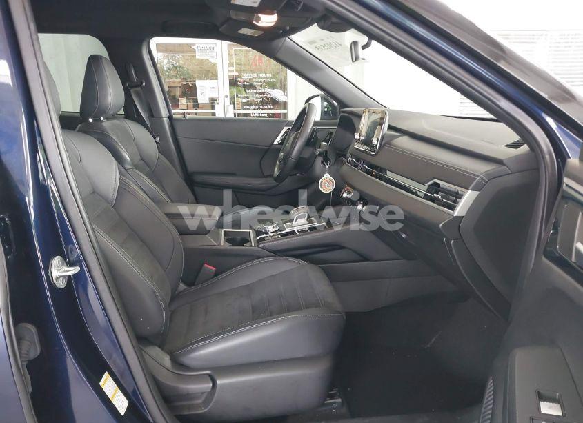 Photo 5 of 2022 Mitsubishi Outlander BLACK EDITION 2WD/SE 2.5 2WD/SE LAUNCH EDITION 2WD (VIN JA4J3UA80NZ065533)