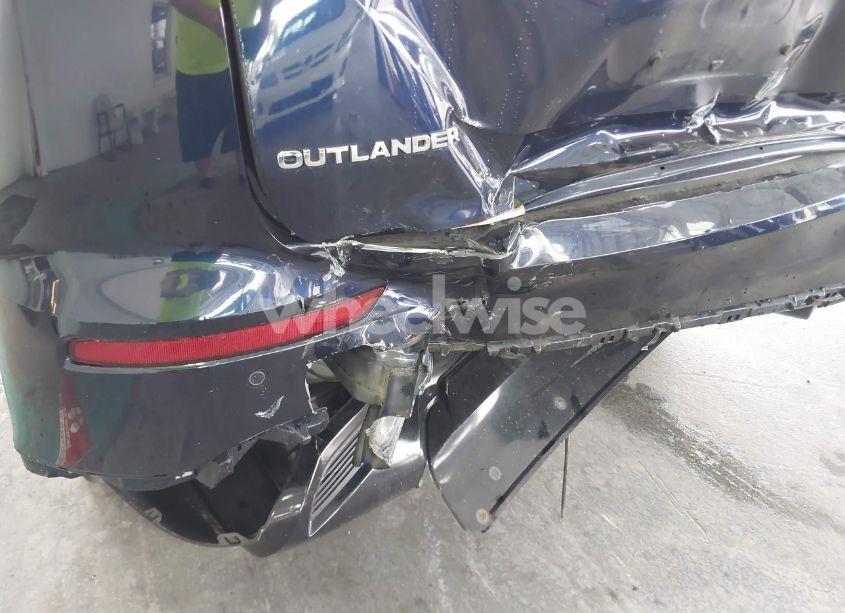 Photo 6 of 2022 Mitsubishi Outlander BLACK EDITION 2WD/SE 2.5 2WD/SE LAUNCH EDITION 2WD (VIN JA4J3UA80NZ065533)