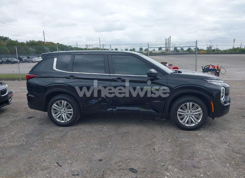 Photo 13 of 2024 Mitsubishi Outlander ES 2.5 2WD (VIN JA4J3UA80RZ067000)