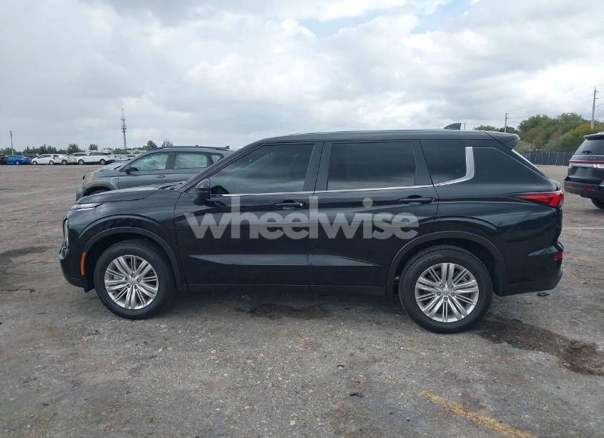 Photo 14 of 2024 Mitsubishi Outlander ES 2.5 2WD (VIN JA4J3UA80RZ067000)