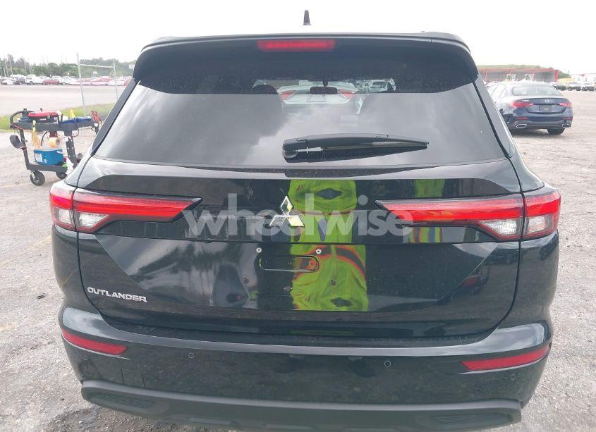 Photo 16 of 2024 Mitsubishi Outlander ES 2.5 2WD (VIN JA4J3UA80RZ067000)