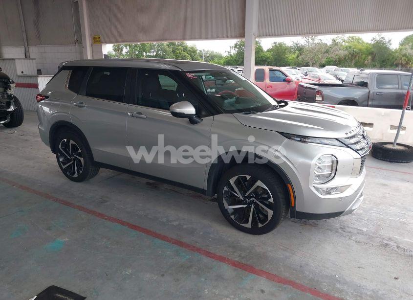 2022 Mitsubishi Outlander BLACK EDITION 2WD/SE 2.5 2WD/SE LAUNCH EDITION 2WD (VIN JA4J3UA82NZ009853) main photo