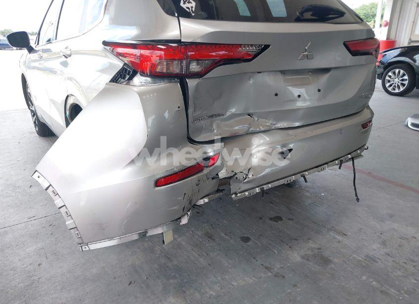 Photo 6 of 2022 Mitsubishi Outlander BLACK EDITION 2WD/SE 2.5 2WD/SE LAUNCH EDITION 2WD (VIN JA4J3UA82NZ009853)