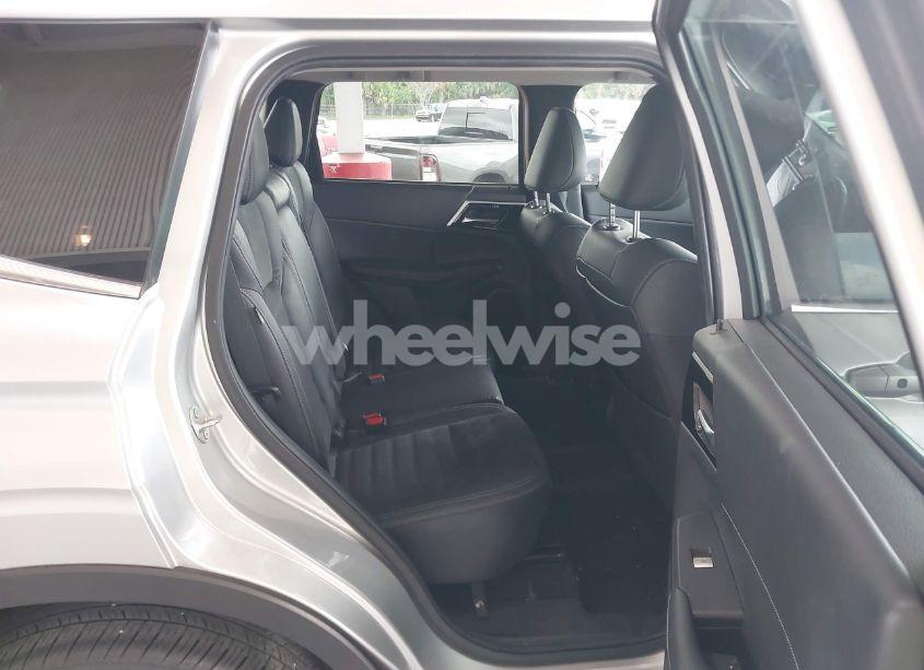 Photo 8 of 2022 Mitsubishi Outlander BLACK EDITION 2WD/SE 2.5 2WD/SE LAUNCH EDITION 2WD (VIN JA4J3UA82NZ009853)