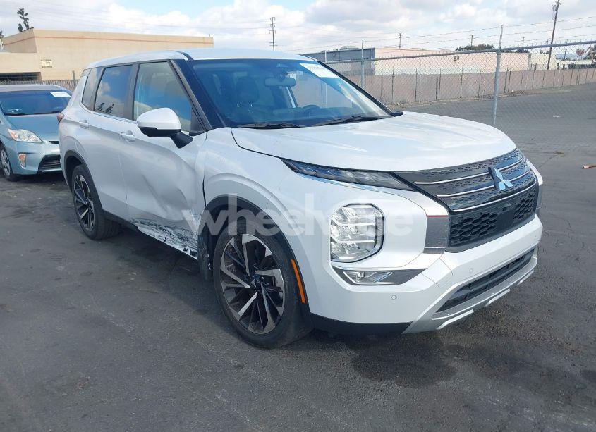 2022 Mitsubishi Outlander BLACK EDITION 2WD/SE 2.5 2WD/SE LAUNCH EDITION 2WD (VIN JA4J3UA83NZ091334) main photo