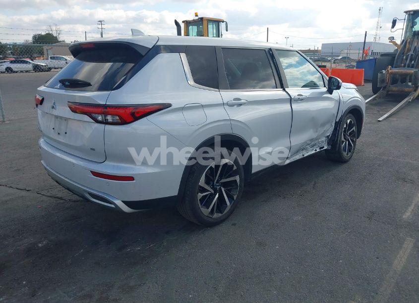 Photo 4 of 2022 Mitsubishi Outlander BLACK EDITION 2WD/SE 2.5 2WD/SE LAUNCH EDITION 2WD (VIN JA4J3UA83NZ091334)