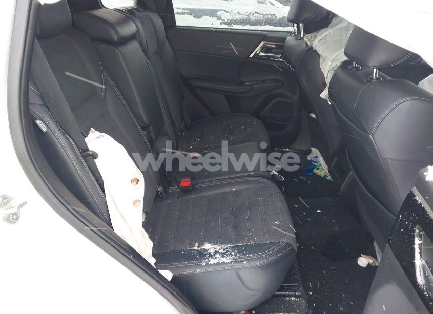 Photo 8 of 2022 Mitsubishi Outlander SE 2.5 2WD (VIN JA4J3UA84NZ010681)