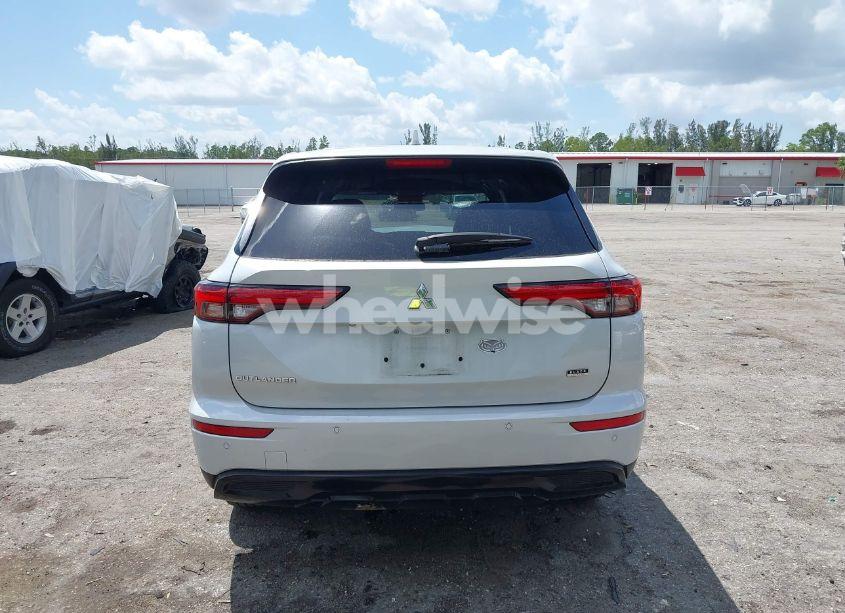 Photo 16 of 2022 Mitsubishi Outlander BLACK EDITION 2WD/SE 2.5 2WD/SE LAUNCH EDITION 2WD (VIN JA4J3UA85NZ055855)