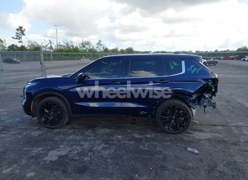 Photo 15 of 2022 Mitsubishi Outlander BLACK EDITION 2WD/SE 2.5 2WD/SE LAUNCH EDITION 2WD (VIN JA4J3UA87NZ089912)