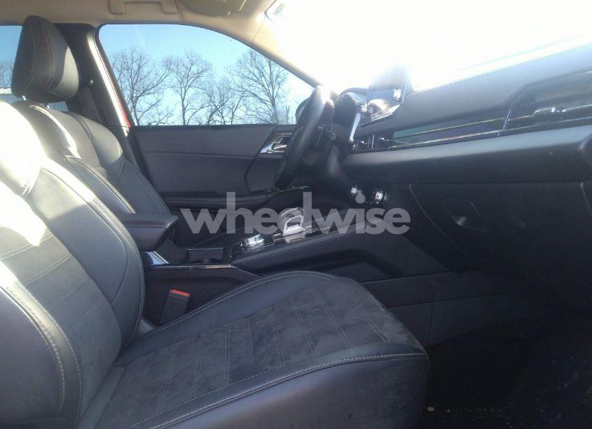 Photo 5 of 2023 Mitsubishi Outlander SE 2.5 2WD/SE BLACK EDITION 2WD/SE SPECIAL EDITION 2WD (VIN JA4J3UA87PZ045430)