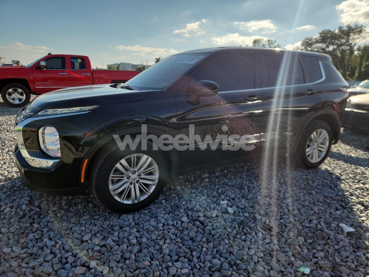 2024 MITSUBISHI OUTLANDER ES (VIN JA4J3UA87RZ069813) main photo