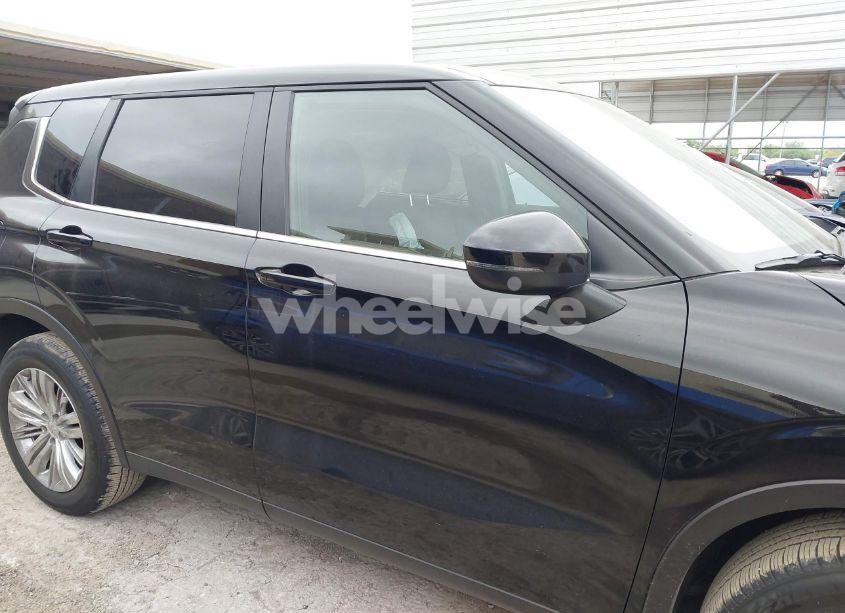 Photo 13 of 2024 Mitsubishi Outlander ES 2.5 2WD (VIN JA4J3UA87RZ073473)