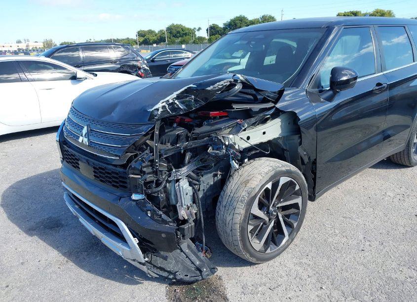 Photo 6 of 2022 Mitsubishi Outlander SE 2.5 2WD (VIN JA4J3UA88NZ037401)