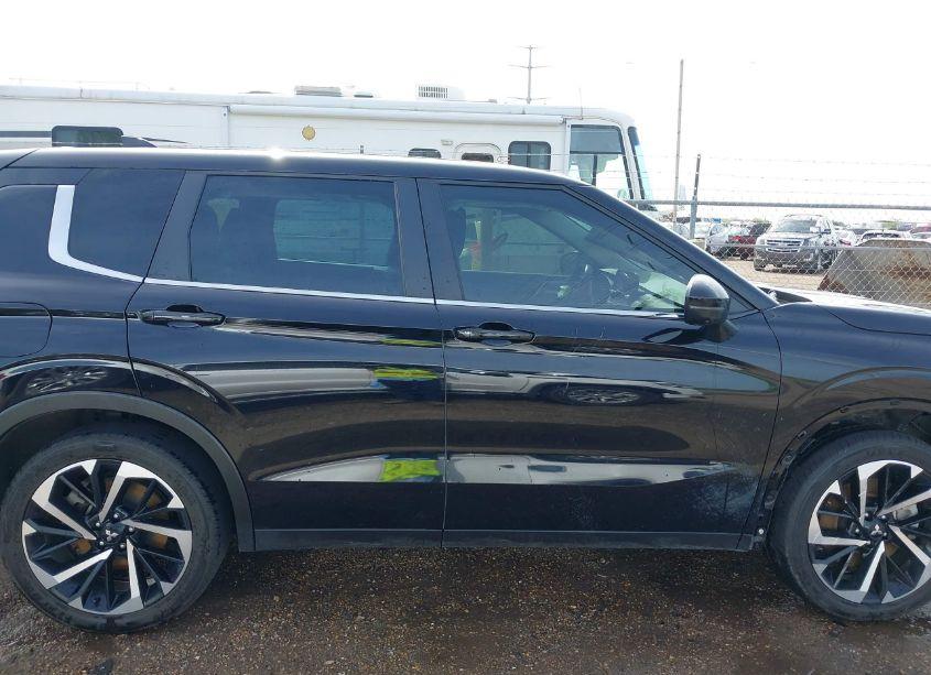 Photo 13 of 2022 Mitsubishi Outlander BLACK EDITION 2WD/SE 2.5 2WD/SE LAUNCH EDITION 2WD (VIN JA4J3UA88NZ089210)