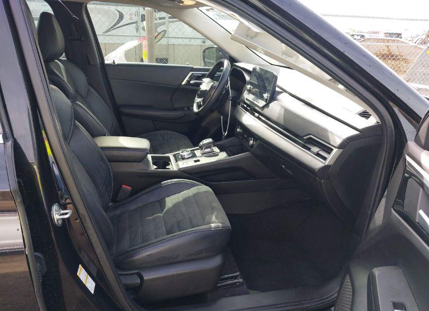 Photo 5 of 2022 Mitsubishi Outlander BLACK EDITION 2WD/SE 2.5 2WD/SE LAUNCH EDITION 2WD (VIN JA4J3UA88NZ089210)