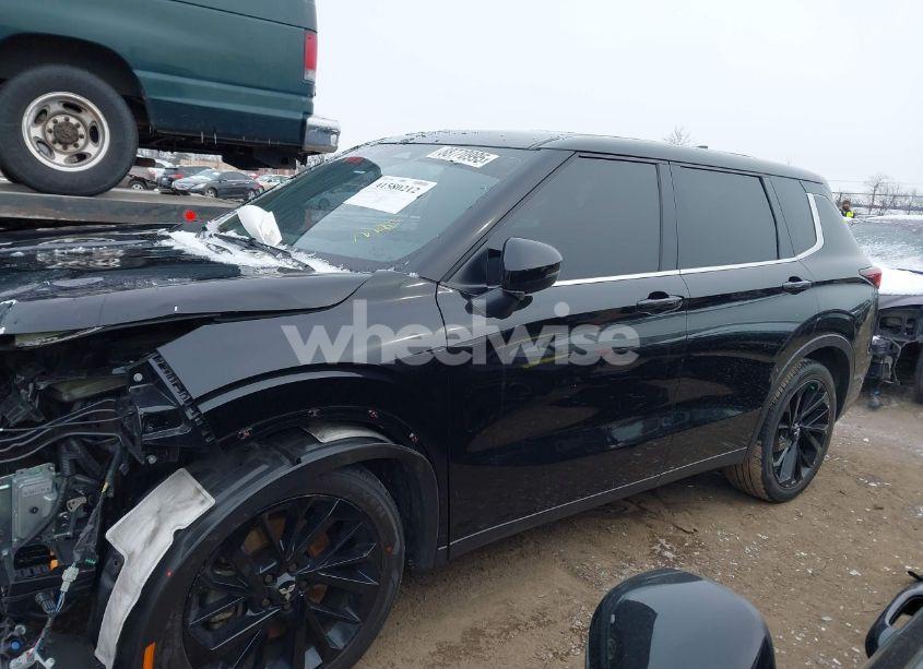 Photo 15 of 2022 Mitsubishi Outlander BLACK EDITION 2WD/SE 2.5 2WD/SE LAUNCH EDITION 2WD (VIN JA4J3UA88NZ089515)