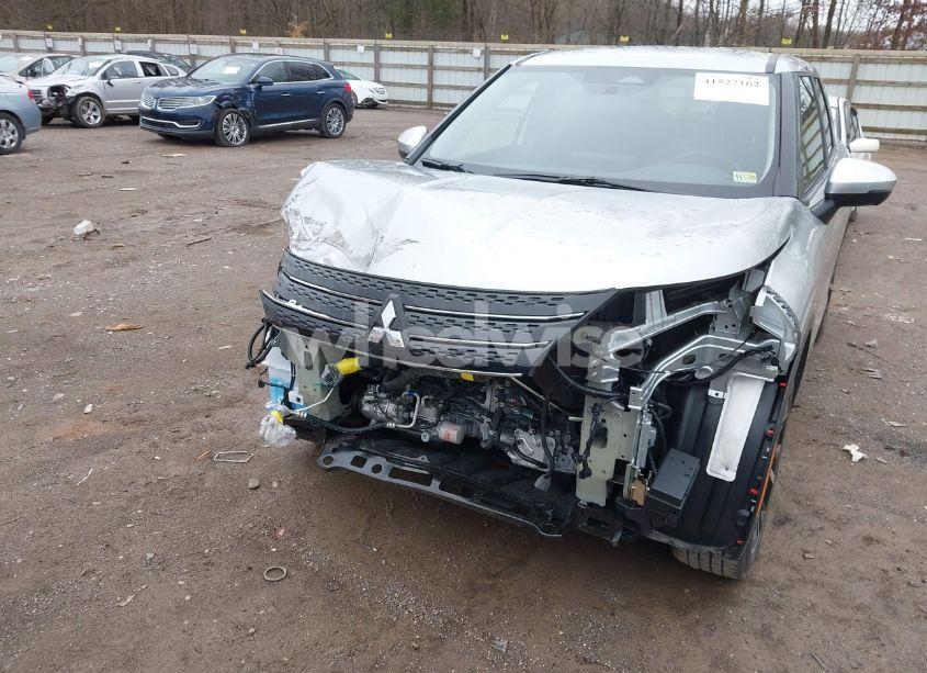 Photo 6 of 2022 Mitsubishi Outlander BLACK EDITION 2WD/SE 2.5 2WD/SE LAUNCH EDITION 2WD (VIN JA4J3UA89NZ024351)