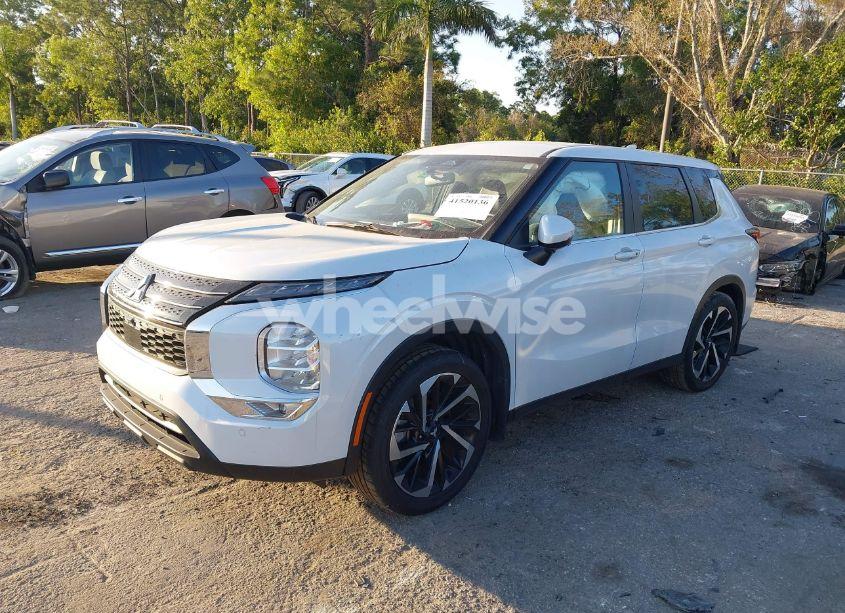 Photo 2 of 2023 Mitsubishi Outlander SE 2.5 2WD/SE BLACK EDITION 2WD/SE SPECIAL EDITION 2WD (VIN JA4J3UA89PZ014051)