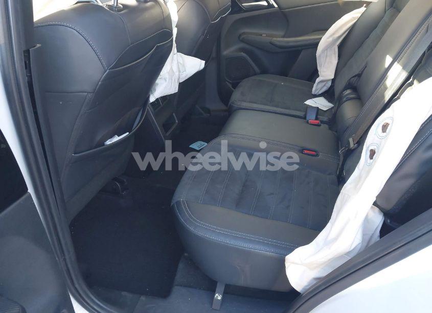 Photo 8 of 2023 Mitsubishi Outlander SE 2.5 2WD/SE BLACK EDITION 2WD/SE SPECIAL EDITION 2WD (VIN JA4J3UA89PZ014051)